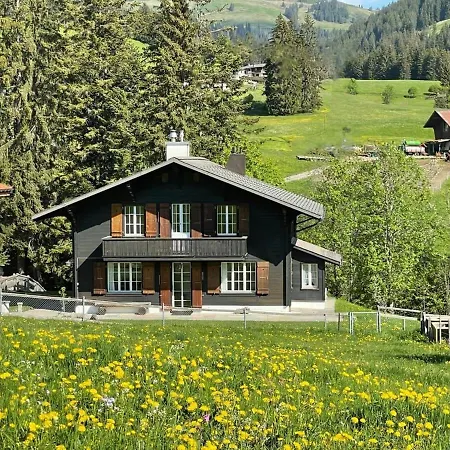 Lovely 4 Bedroom Great For *
