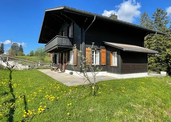 Lovely 4 Bedroom Great For *