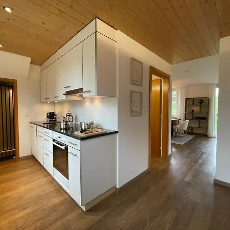 Casa de Férias Lovely 4 Bedroom Great For Saanenmöser