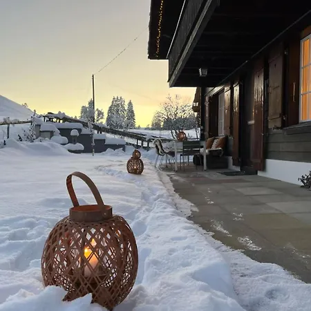 Lovely 4 Bedroom Great For Casa de Férias Saanenmöser