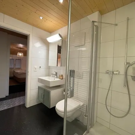 Casa de Férias Lovely 4 Bedroom Great For Saanenmöser