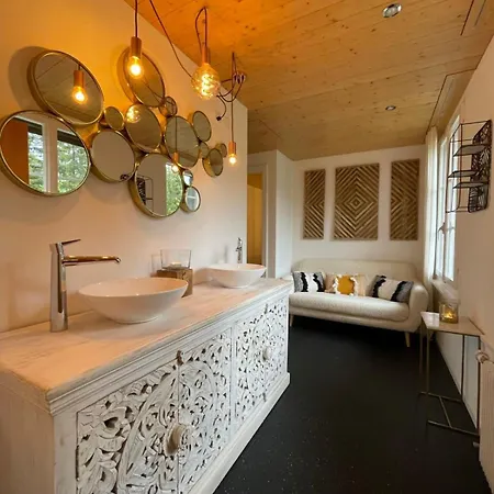 Casa de Férias Lovely 4 Bedroom Great For Saanenmöser